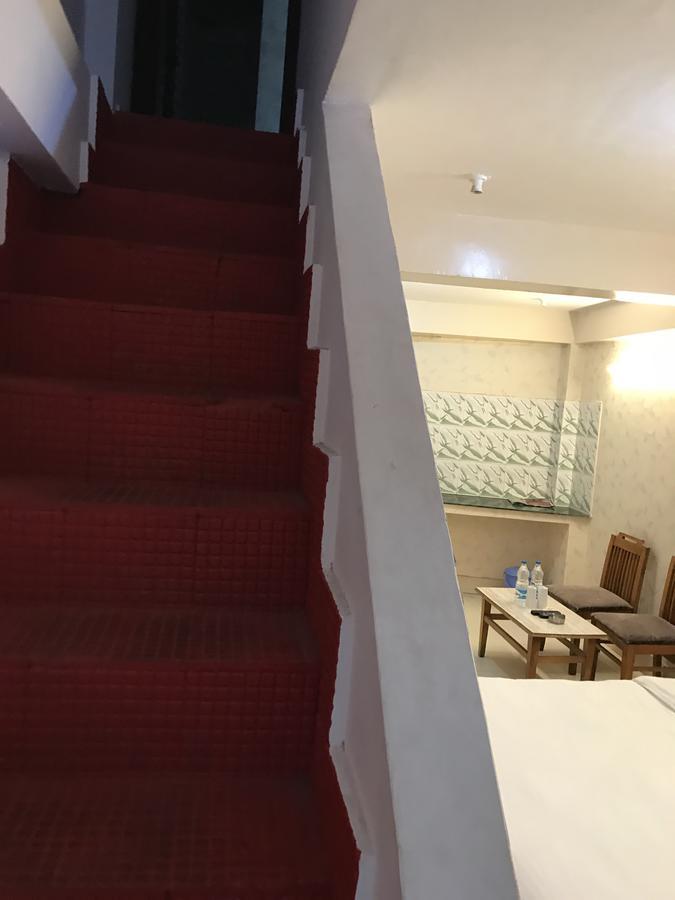 Hotel Skylark Nainital Rom bilde